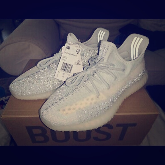 Yeezy Cloud White Kijiji in Mississauga Peel Region Buy